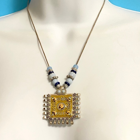 Silvertone Blue Beads With Square Pendant Necklace & Dangle Earrings Set - Picture 10 of 13